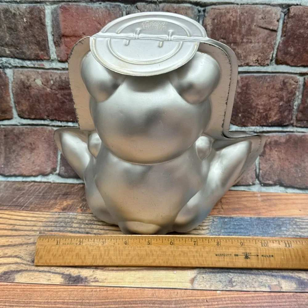Wilton Stand Up 3D Cuddly Teddy Bear Cake Pan Baking Mold Set Aluminum Vintage